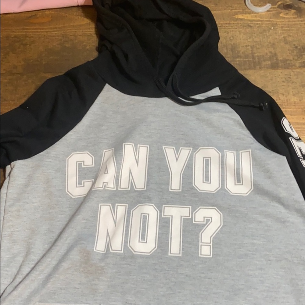 cropped hoodie